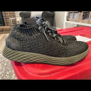 Women’s nobull knit runner